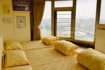 Holo Hostel