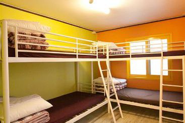 Popcorn Hostel Busan Station