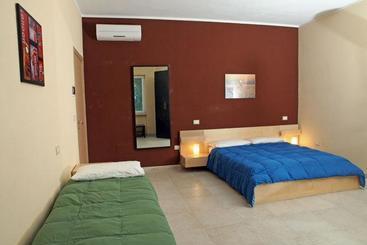 Angolo Di Mondo B&b  La Porta Del Salento