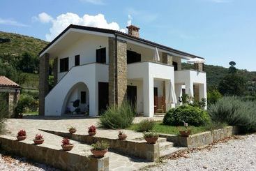 Villa Antonia
