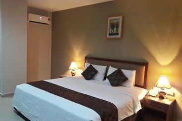هتل Palm Inn