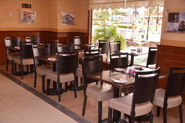 هتل Palm Inn