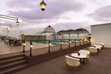 فندق Ramada Plaza By Wyndham Chandigarh Zirakpur