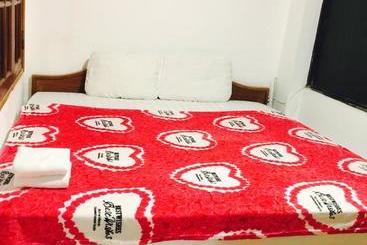 هتل SG Central Hostel