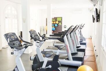 דירות לתיירים Central Mansions Serviced Apartments