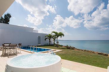 Crystal Villa Miyakojima Sunayama Beach