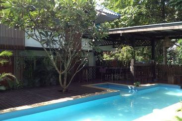 בית מלון כפרי Hi Guest House