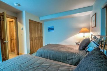 Residences At Old Town By Retreatia