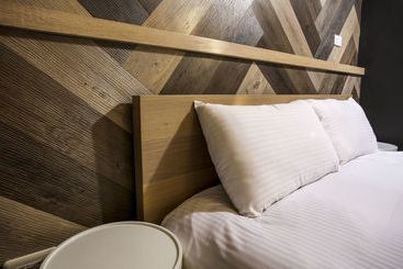 Fengjia Footpace  Hostel
