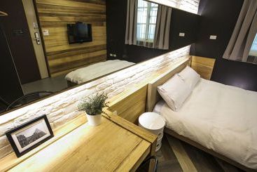 Fengjia Footpace  Hostel