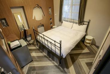 Fengjia Footpace  Hostel