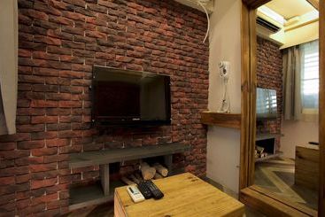 Fengjia Footpace  Hostel