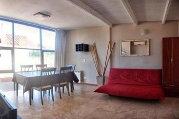 هتل Apartamentos Andrea