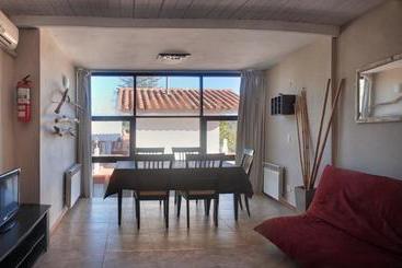 هتل Apartamentos Andrea
