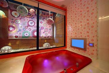 Sato Castle Motel