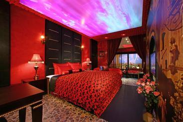 Sato Castle Motel