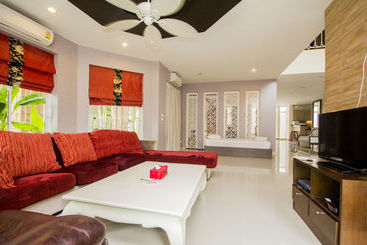 Tamnak Beach House