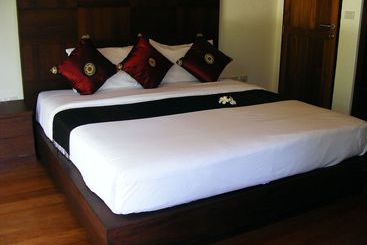 Baan Nana Villa