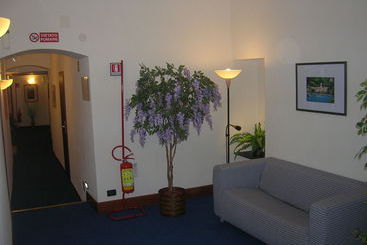 هتل Casmona