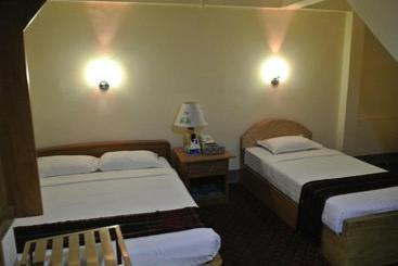 هتل Grand Empire