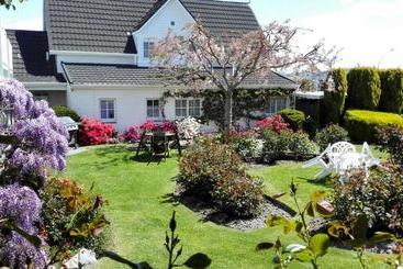 مُتل Phoenix Thermal Resort  Taupo