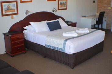 فندق Deer Park Motor Inn Armidale