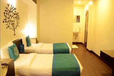 هتل Oyo Rooms Near Laxminarayan Theatre Swargate