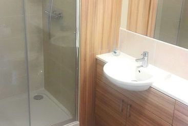 هتل Telford University Rooms