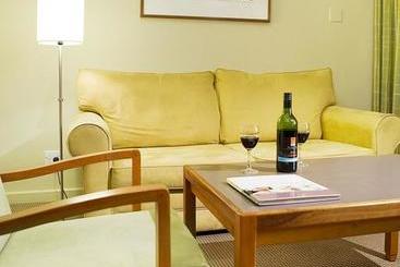 فندق Anu  University House