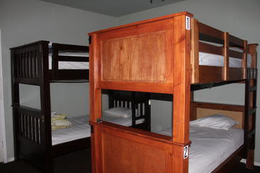 هاستل The Anderson Estates