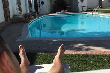 هاستل The Anderson Estates