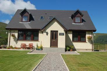 Ardarroch Cottage B&b