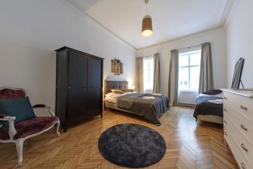 Senator Suite Stephansplatz By Welcome2vienna