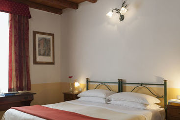 هتل Cagliari Novecento
