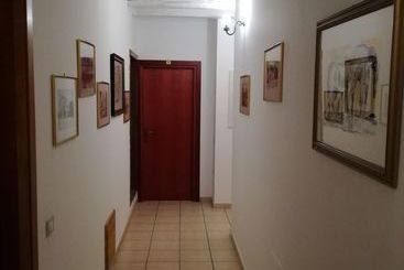 هتل Cagliari Novecento