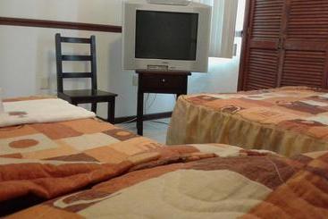 هتل Suites Ripoll Alameda