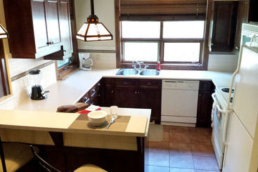 هتل Tremblant Les Eaux By Les Suites