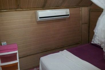Jackie Bamboo House - Hostel