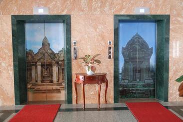 هتل Angkor Davann