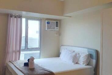 מלון דירות Avida Riala Tower One 1402 It Park