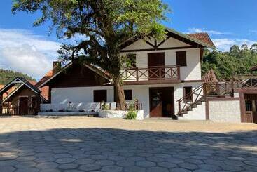 هاستل Pousada Chales Monte Verde