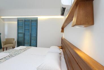 酒店 Dedeminn Marina