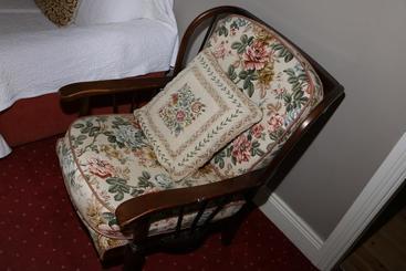 Avondale House B&b