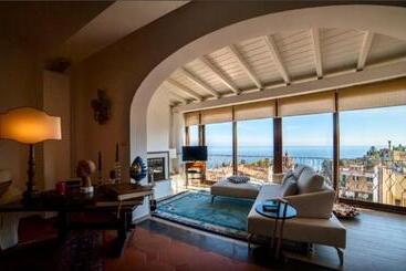 تختخواب و صبحانه Casa Aricò & Shatulle Suites