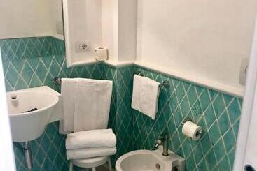 تختخواب و صبحانه Villa Don Camillo