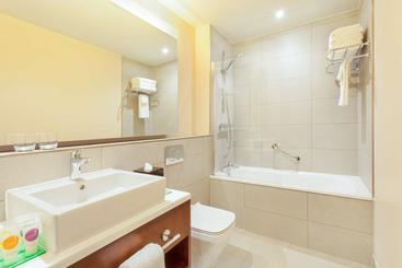 هتل Hyatt Place West London Hayes