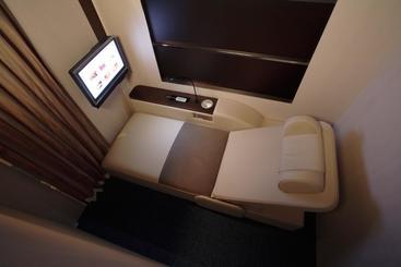 בית מלון כפרי Sky Spa Yokohama