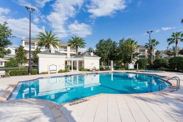 هتل Vacation Experience 1791 Reunion Resort, Fl