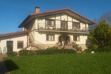 Agroturismo Ibarrondo Etxea