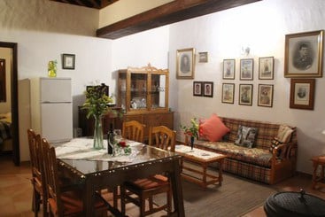 Casas Rurales Los Marantes
